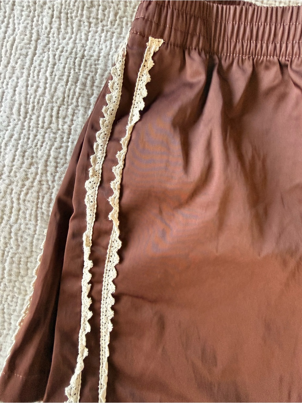 Zara Women’s Brown Elastic-Waist Shorts with Side Trim - Picture 5 of 6